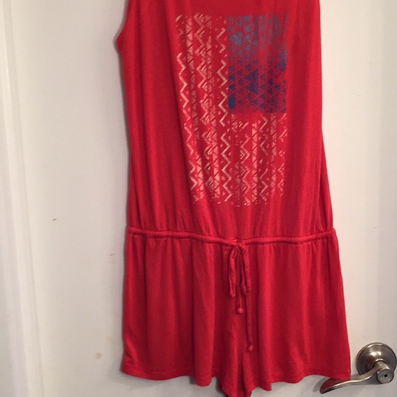 Kirra Linen Red Romper- Size Small- Carving Back - Picture 2 of 7